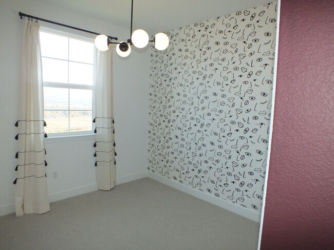 Building Photo - Folsom Russell Ranch 4/3 new home