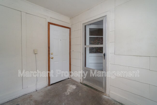 Building Photo - 424 Potomac Ave