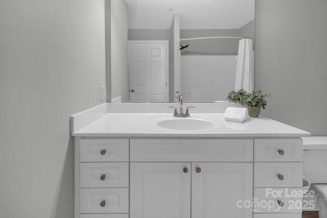 Building Photo - 300 W 5th St