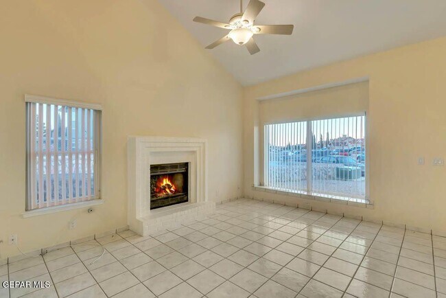 Building Photo - 10955 Yogi Berra Cir