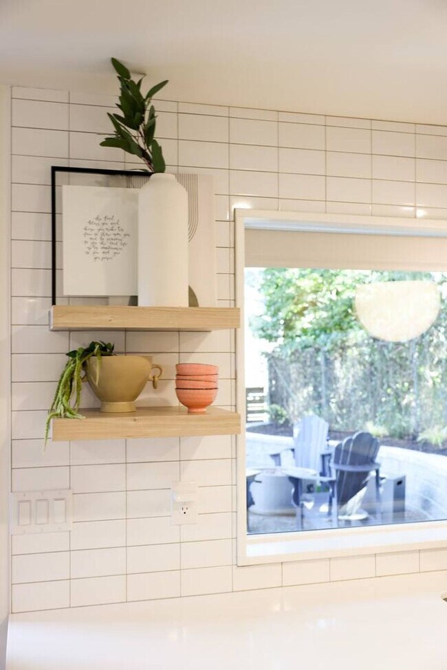 Building Photo - 3921 I St