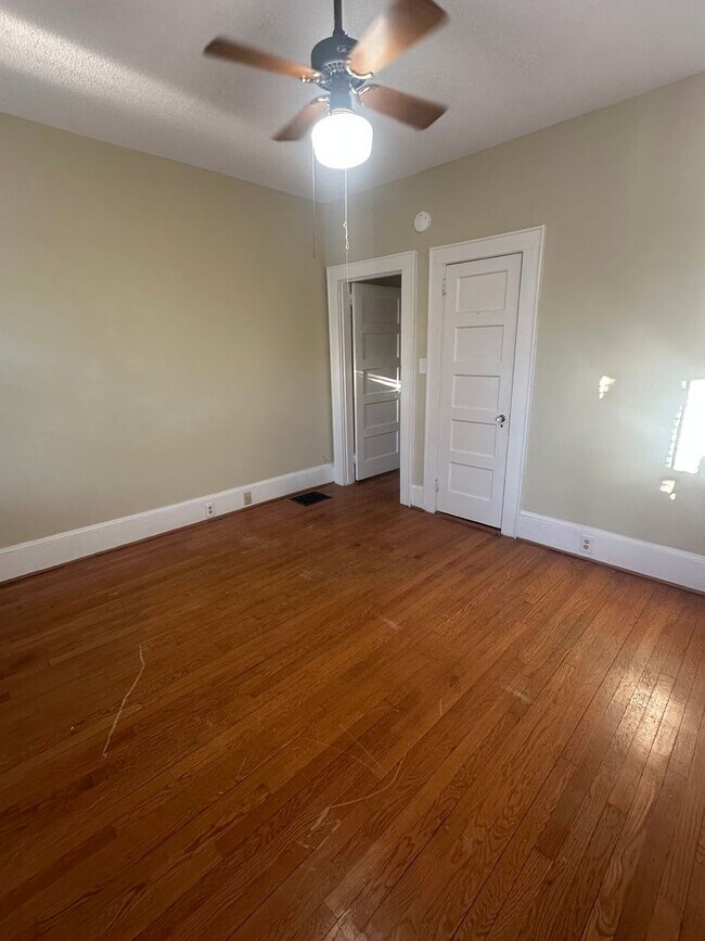 Building Photo - 139-141 S. Pickens Street