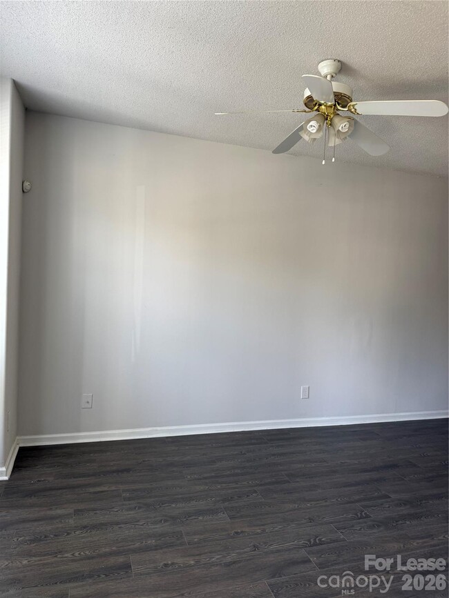 Building Photo - 508 Goldstaff Ln