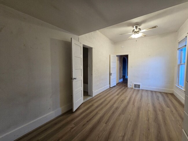 Building Photo - 135 Custer Ave