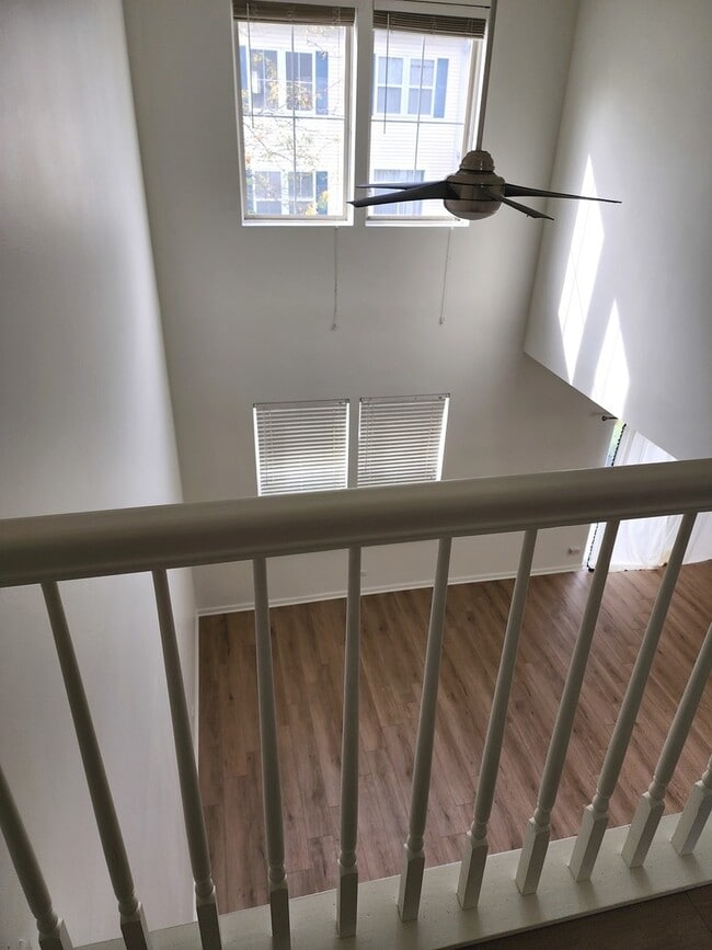 Building Photo - 2884 Falling Waters Ln
