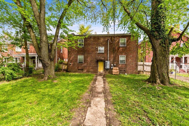 Building Photo - 57 N Burgess Ave