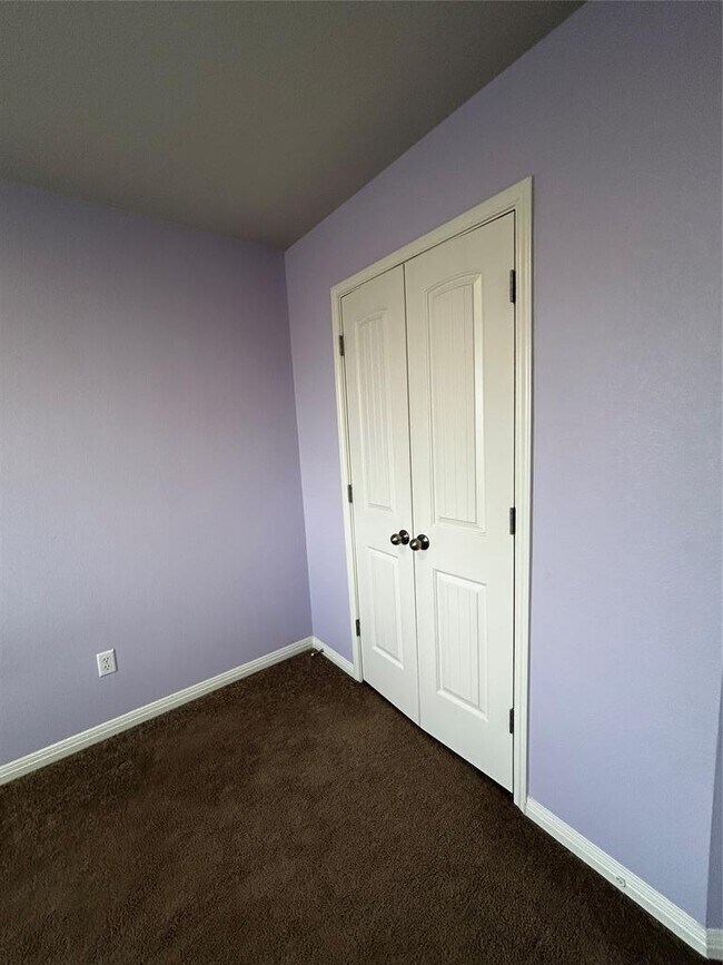 Building Photo - 150 Gambel Oak Way
