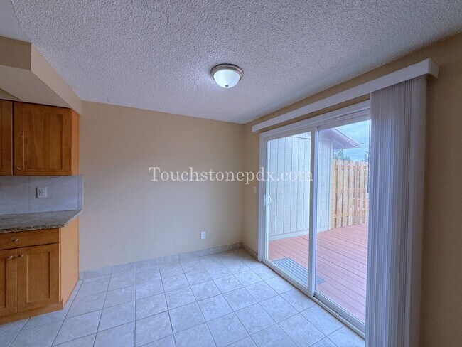 Building Photo - 2024-DIVIS