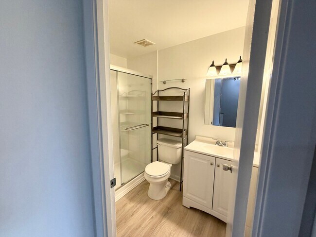 Building Photo - 7038 Knighthood Ln