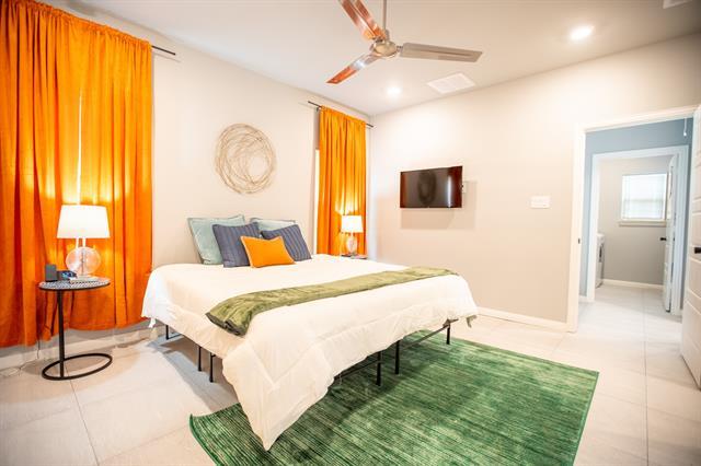 Building Photo - 836 E Maddox Ave