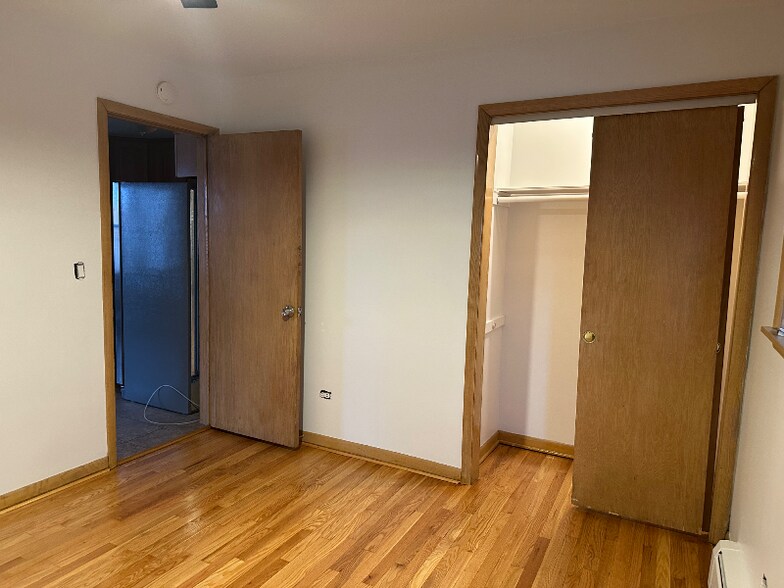 Building Photo - 4936 N Marmora Ave