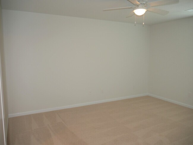 Building Photo - 5733 Midstream Cir