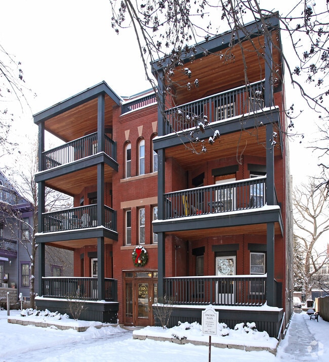 Primary Photo - Lincoln Flats