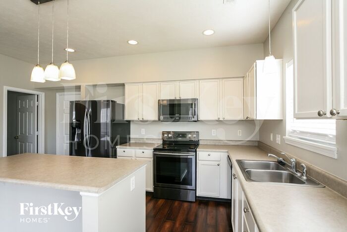 Building Photo - 3526 Firethorn Drive