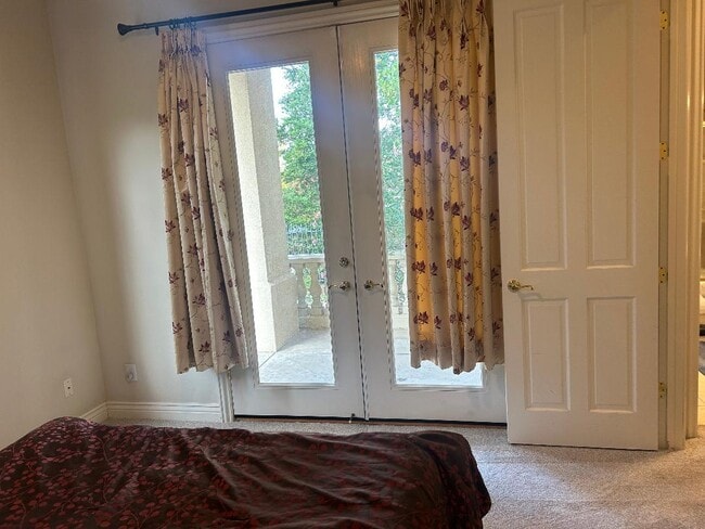 Building Photo - 3721 Selvante St