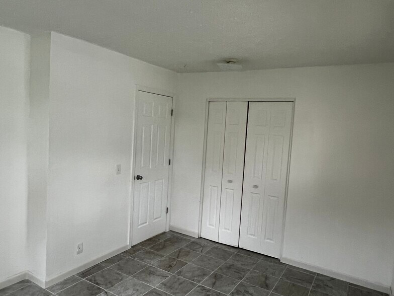 Bedroom - 7520 Portage St NW