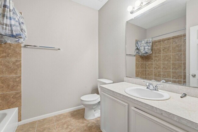 Building Photo - 4434 Mallow St