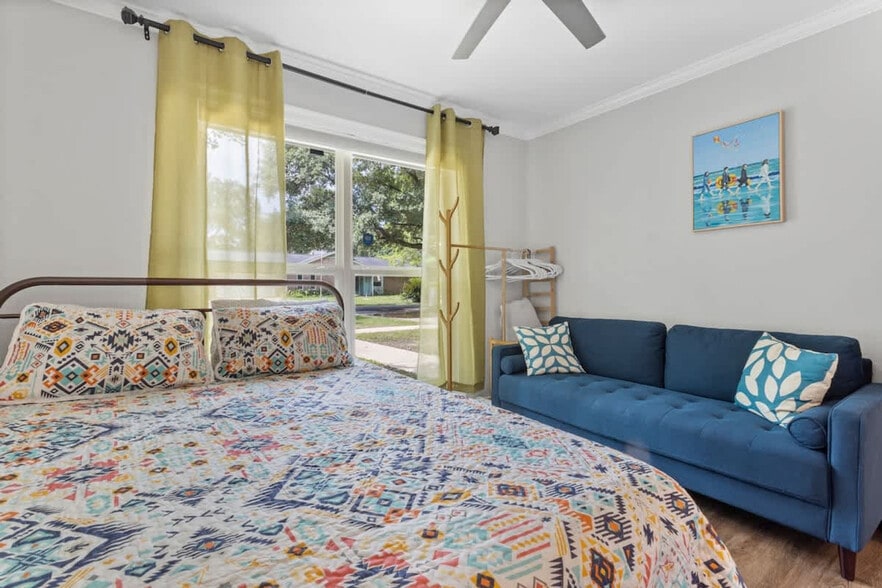 Building Photo - 9200 Pointe Aux Chenes Rd