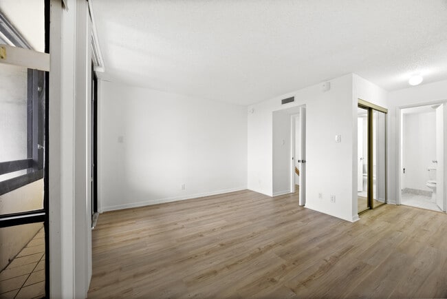 Building Photo - 1401 S Federal Hwy