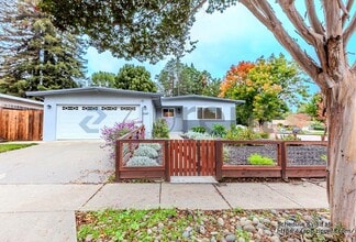 Building Photo - 3040 Blane Way