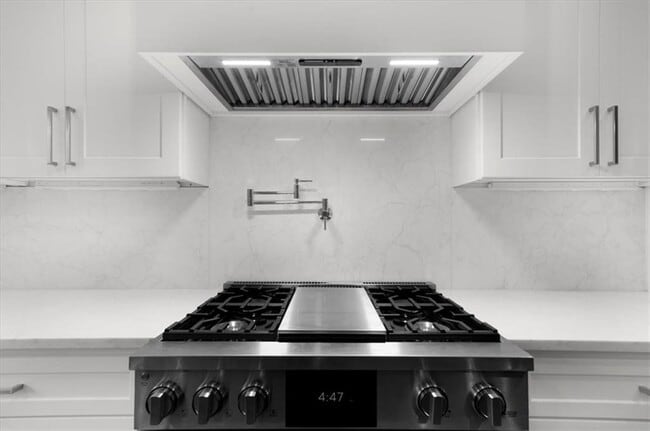 Building Photo - 2386 Trinity Church Rd