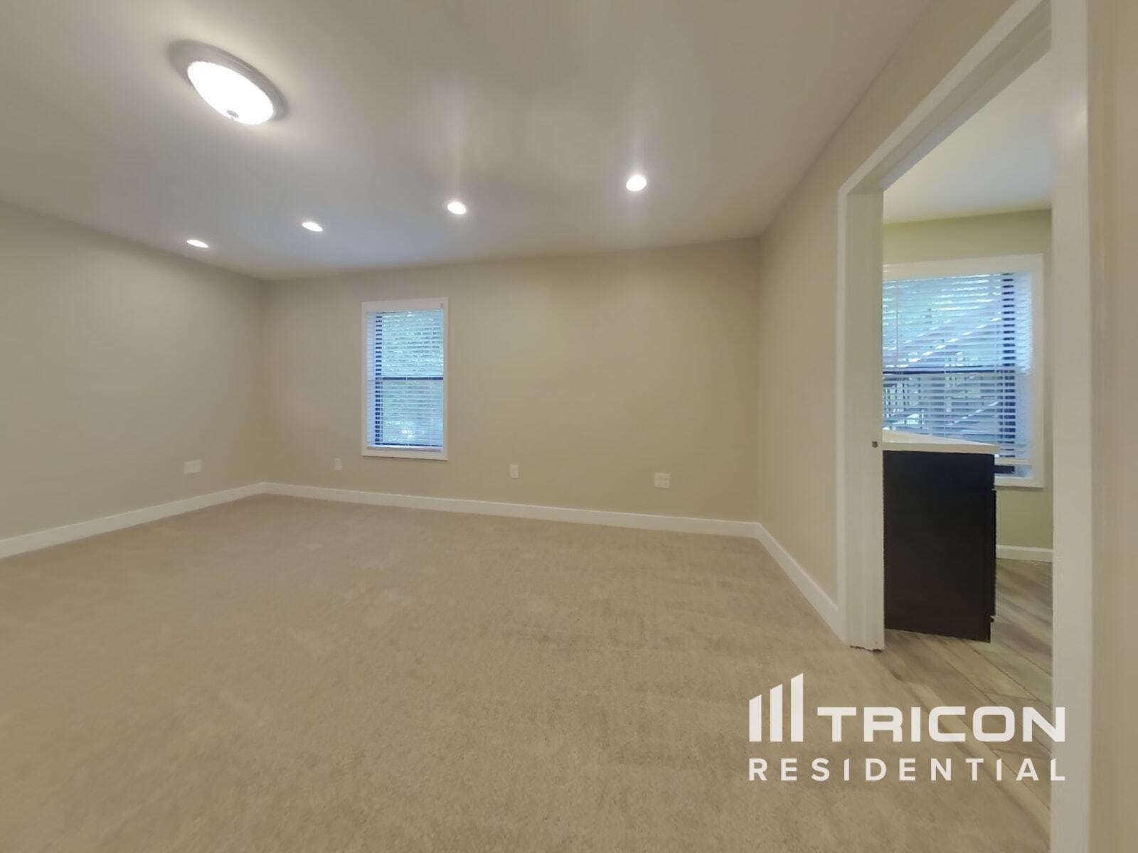 Building Photo - 3720 Pine Brook Dr