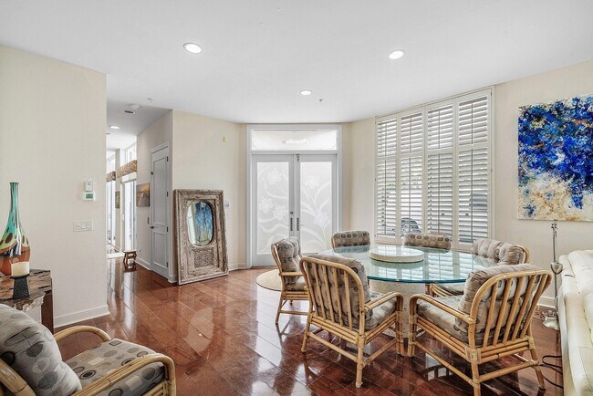Building Photo - 2115 S Ocean Blvd