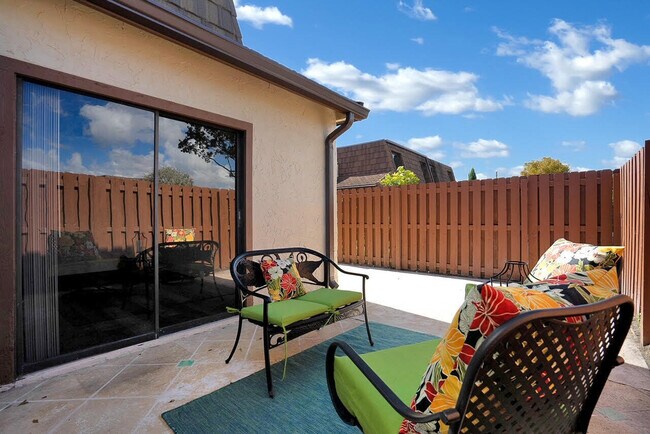 Building Photo - 4143 Palm Bay Cir