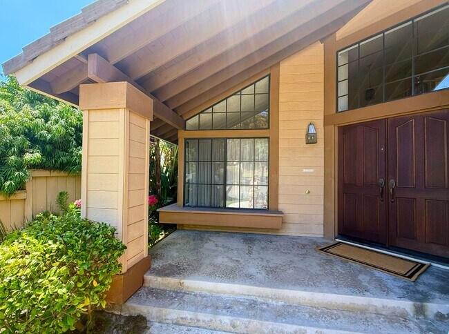 Building Photo - Welcome to Sophisticated Living in Prestigious Carmel Valley
