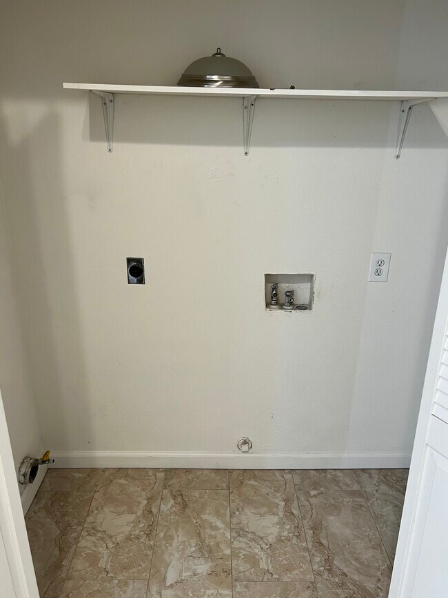 Building Photo - 79641 Avenue 42
