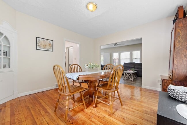 Building Photo - West Akron 3BR with Porch & Off-Street Par...