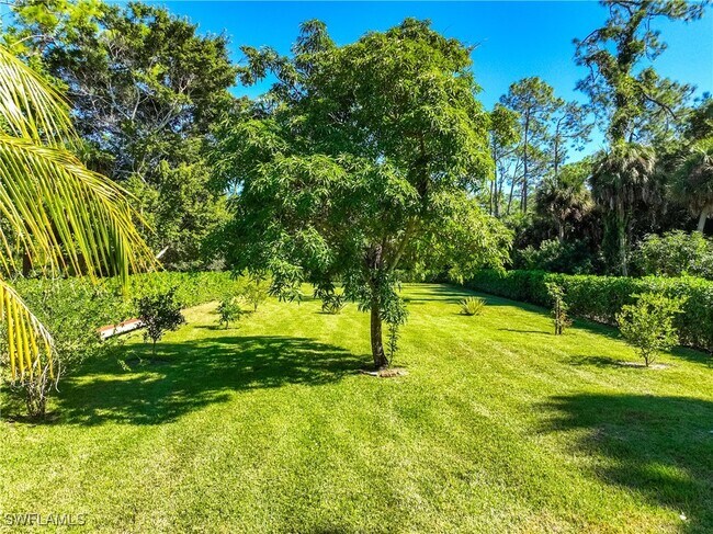 Building Photo - 1890 Oakes Blvd