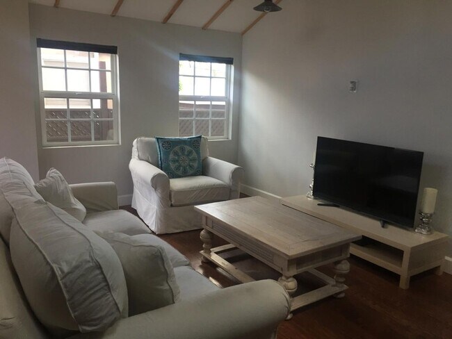 Building Photo - 3817 Vinton Avenue