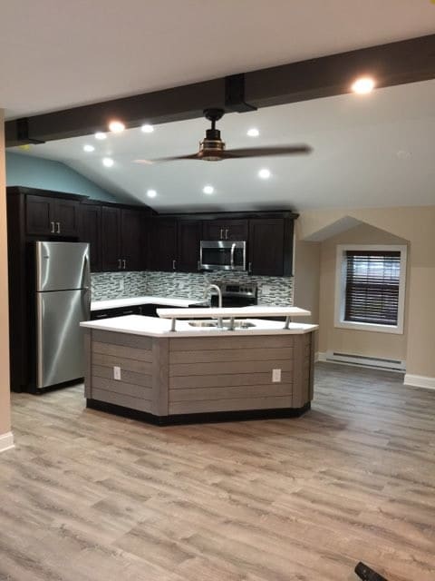 Building Photo - Oakhaven Acres