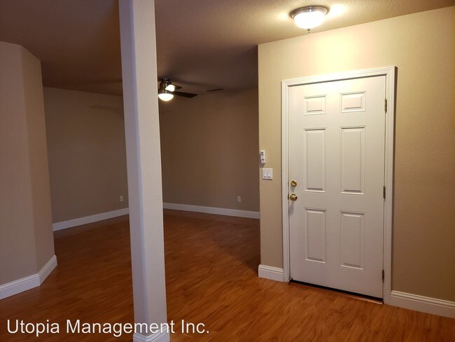 Building Photo - 4 br, 3.5 bath House - 1324 Kondos Ave