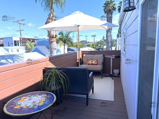 Building Photo - Steps to the sand in Encinitas, your two b...