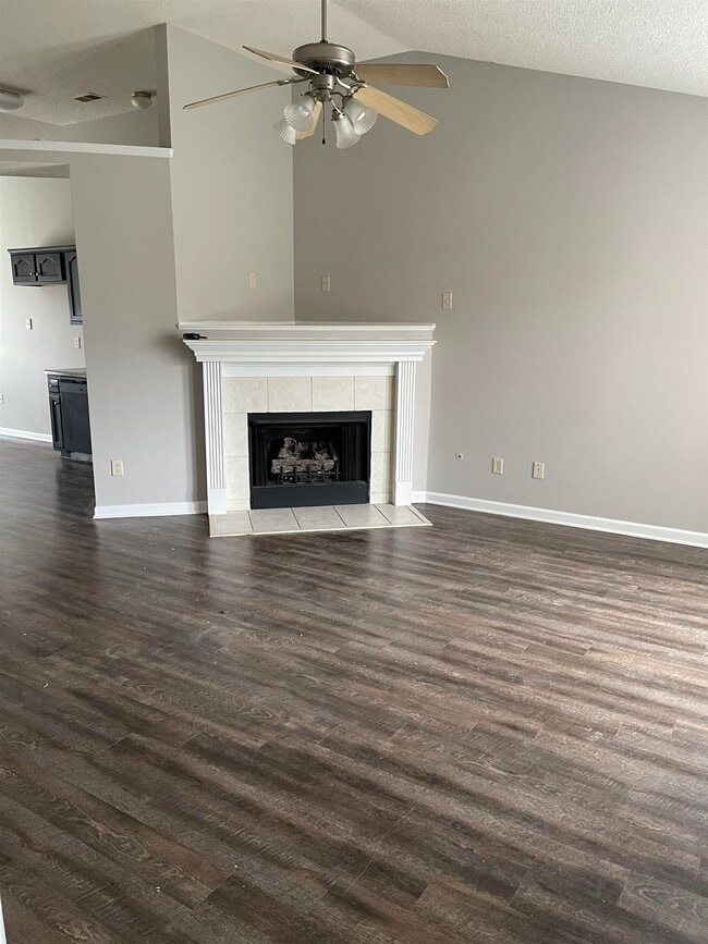 Building Photo - 2532 Boxford Ln