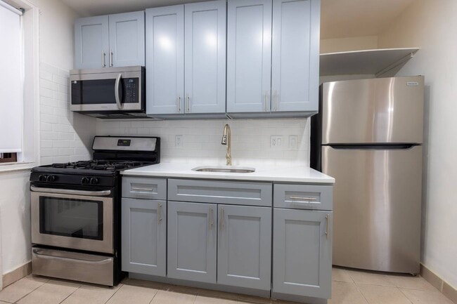 Building Photo - 131-11 Kew Gardens Rd