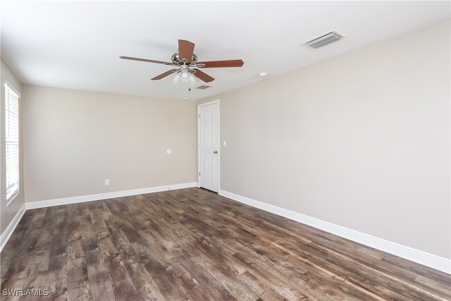 Building Photo - 13631 Drysdale Ave