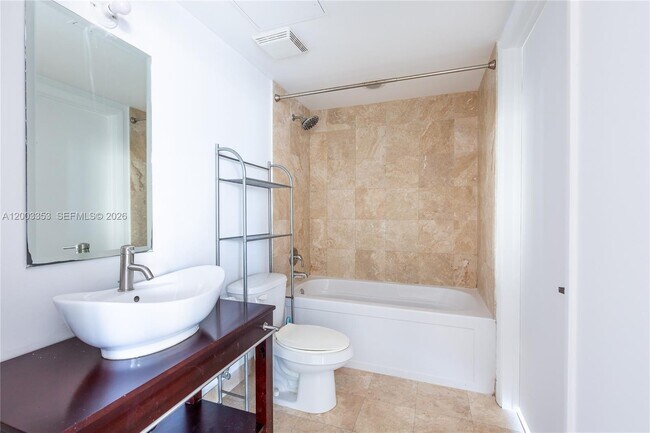 Building Photo - 350 S Miami Ave