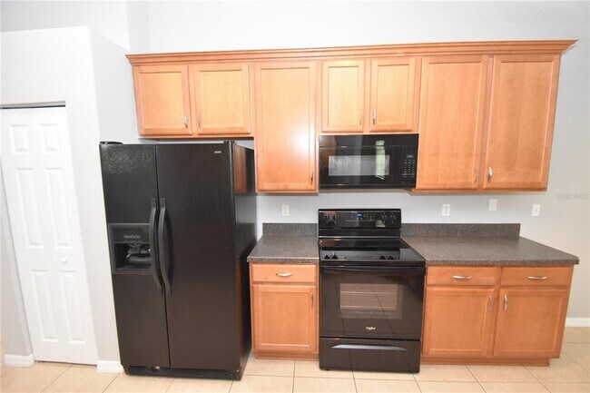 Building Photo - 6 Kathleen Trail