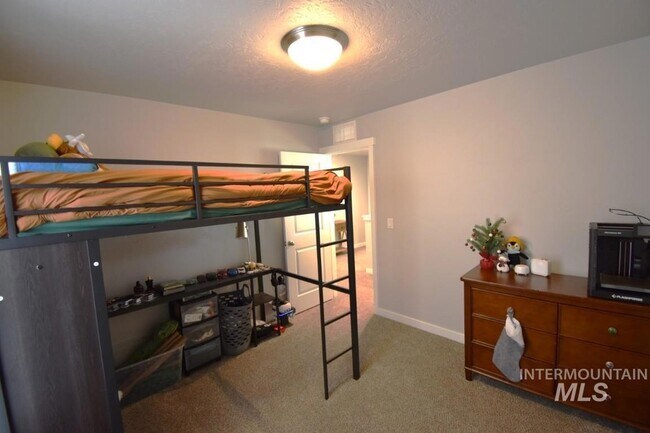 Building Photo - 19241 Red Eagle Wy