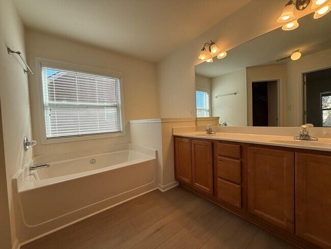 Building Photo - 4273 Winslow Hill Ct