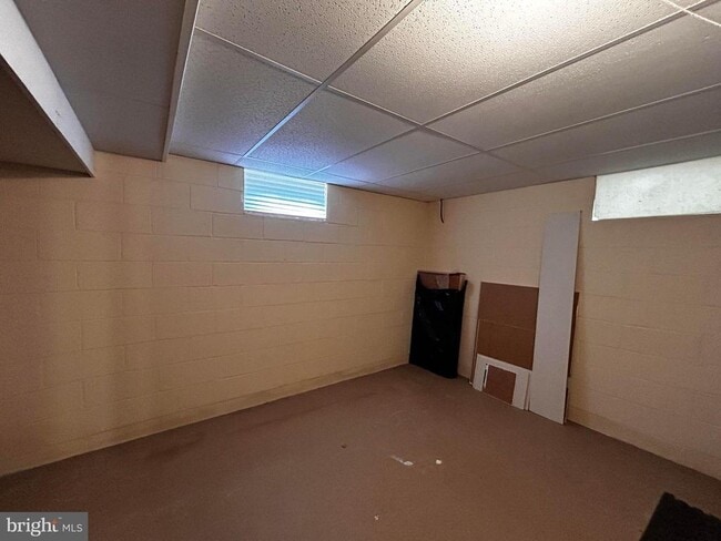 Building Photo - 119 Cardinal Ln