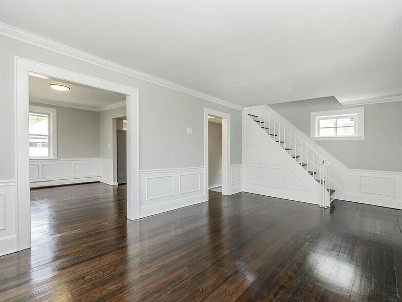 Building Photo - 33 Avenue B