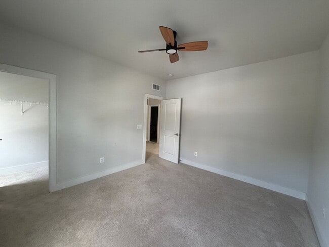 Building Photo - 1788 Flora Ln