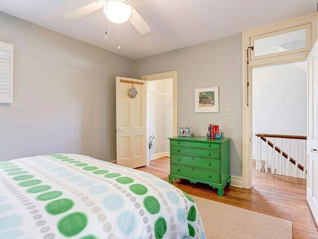 Building Photo - 27 N Hanson St