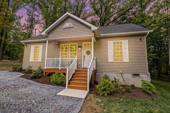 Building Photo - 193 Scarlet Oak Dr