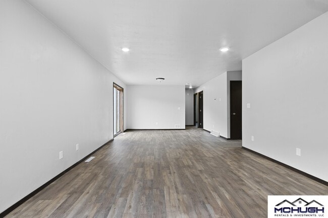 Building Photo - 534 Southridge Dr