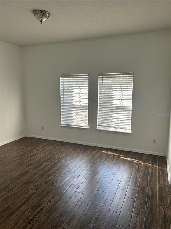 Building Photo - 10761 Garden Lily Dr